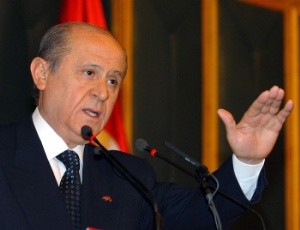 BAHÇELİ'DEN BAYKAL'A..