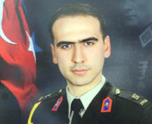 Teğmen kendisini feda etti!