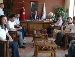 Uşak Belediye Başkanı Erdoğan, Lys’de Başarılı Öğrencileri Ödüllendirdi