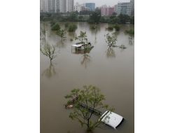 Güney Kore’de Yağış Felakete Dönüştü