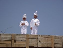 Sünnetçiden Korkan İki Kardeş Soluğu Çatıda Aldı