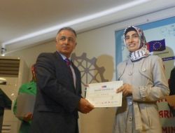 Çorum'da Sertifika Alan 40 Kadın, İş Dünyasına İlk Adımını Attı