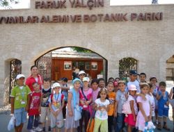 Bilgi Evi Minikleri Hayvanat Bahçesinde