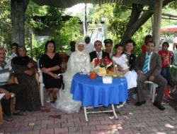 DÖRTYOL’A KIRGIZ GELİN GELDİ