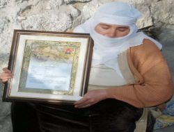 Şehit Annesi, Validen Oğlu Adına Okul Yaptırılmasını İstedi
