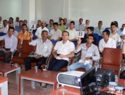 MİDYAT’TA ÇİFTÇİLER YARIŞTI