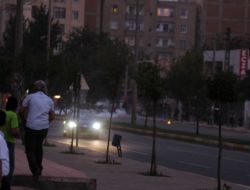 Diyarbakır'da İzinsiz Gösteriye Müdahale