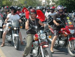 Motosikletliler 'Kadına Şiddete Hayır' Dedi