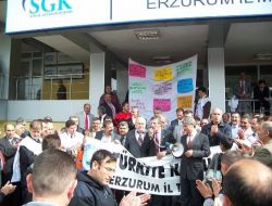 Kamu Sen'den Katılım Payına Tepki: Hastaneler Deli Dumrul Köprüsü'ne Dönüştü