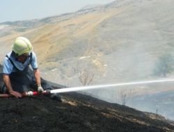 Çorum'da Taş Ocağı Mevkiinde Yangın Çıktı
