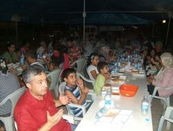 Kozan'da 350 Kişilik İftar Çadırı Kuruldu