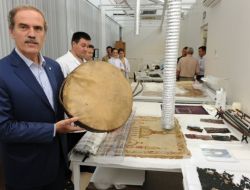 Üftade’ki 500 Yıllık Sanduka Açıldı, Emanetler Titizlikle Restore Ediliyor