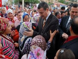 Vali Güvenç, Çepnidere Köyünde Vatandaşların Sorunlarını Dinledi