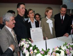 Bakan Kavaf: Türkiye'de 6 Bin Çocuk Ailesinin Yanına Döndürüldü