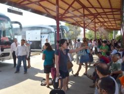 Denizli Belediyesi Otogara Suyla Serinletme Cihazı Taktı