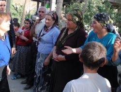 Hakkarili Kadınların Sorunlarını Dinledi