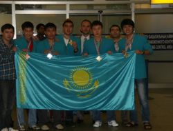 Kazak- Türk Liseleri Madalyaya Duymuyor