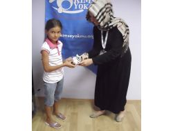 Minik Zeynep, Kumbarasındaki Paraları Afrika’daki Çocuklara Bağışladı