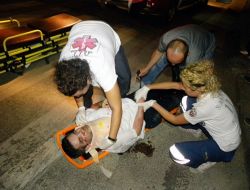 Yaya Geçidinde Otomobilin Çarptığı Şahıs Ağır Yaralandı