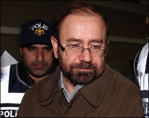 Mahkemeye 7 sayfa sundu