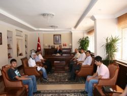 Vali Barut, Başarılı Öğrencileri Kabul Etti