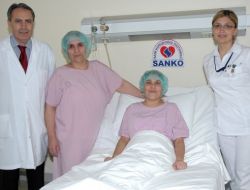 Biri Annesinin, Diğeri Ağabeyinin Böbreğiyle Hayata Tutundu