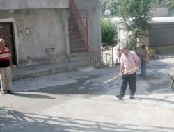 Zonguldak'ta 15 Yıl Sonra Yapılan Yol Sevinci