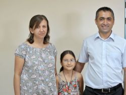 Sürekli Uyuyan Kız Çocuğu