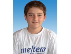 Denizli Meltem Dershaneleri Öğrencisi Demirlenk Sbs’de 500 Tam Puan Aldı