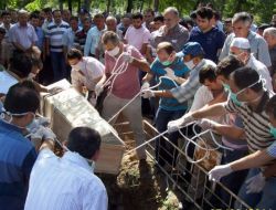 Kkka'dan Hayatını Kaybeden Polisin Cenaze Namazını Babası Kıldırdı
