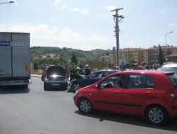 SAKARYA'DA TRAFİK KAZASI: 5 YARALI