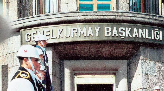 'Balyoz tutuklularına yeni görev'