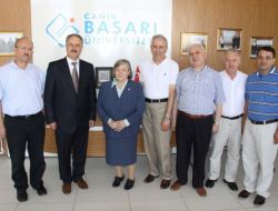 Milletvekili Bakır, Canik Başarı Üniversitesi Heyetini Övdü