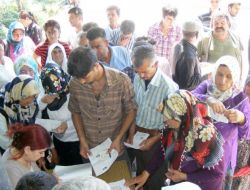 İhtiyaç Sahipleri Paralarını Aldı