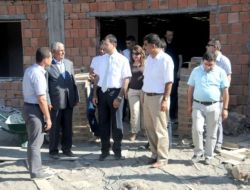 Vali Toprak, Çocuk Ve Gençlik Merkezi İnşaatını İnceledi