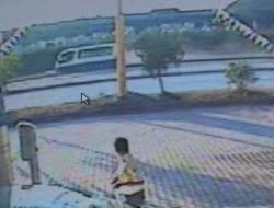 Kaza Güvenlik Kamerasına Yansıdı