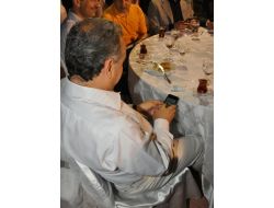 Vali Büyük, Bin 500 Kişiyle Afrika İçin Sms Attı