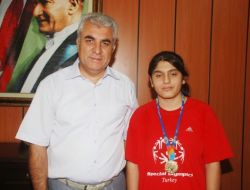 Başarılı Sporcu Ödüllendirildi