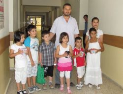 Kumbaralarını Afrika’daki Çocuklara Gönderdiler