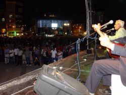 Ramazan Etkinliğinde Halk Ozanları Sahne Aldı