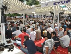 Eyüp Meydanı’na Serinlemek İçin Vantilatör