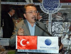 Seyhan’ın İftarı Muhtarlar Ve Milletvekillerini Buluşturdu