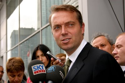 UZAN'A TUTUKLAMA KARARI