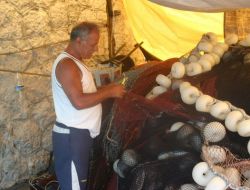 Karadeniz'de Balıkçılar Son Hazırlıklarını Yapıyor