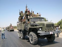 Suriye Ordusu Zafer İşaretleriyle Çekiliyor