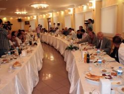 Vali Bilici, Gazetecilerle İftarda Bir Araya Geldi