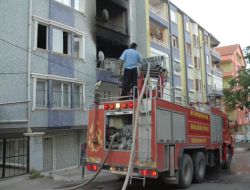 Sahura Kalkan Ailenin Evinde Yangın Çıktı