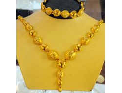 Kız Tarafı Altının Ayarından Fedakarlık Yapıyor