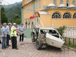 Vakfıkebir' de Tarafik Kazası: 5 Yaralı