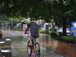 Kocaeli’nde Yağmur Etkisini Devam Ettiriyor